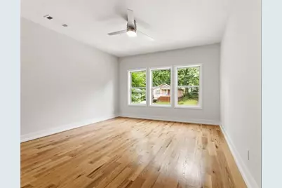 1084 Hubbard Street SW, Atlanta, GA 30310 - Photo 10