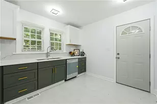 181 Barfield Ave SW, Atlanta, GA 30310 - Photo 10