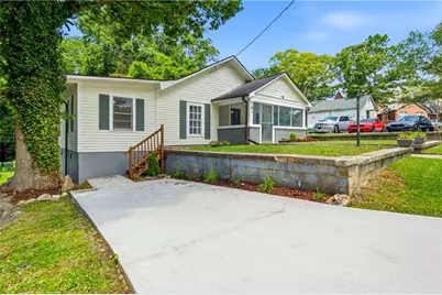 181 Barfield Avenue SW, Atlanta, GA 30310 - Photo 2