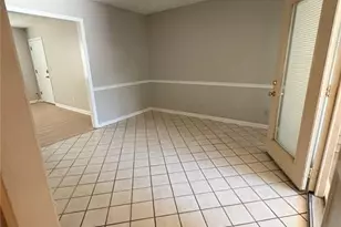 212 W Highland Ave, Monroe, GA 30655 - Photo 2