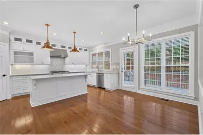 2093 Wrights Mill Circle NE, Atlanta, GA 30324 - Photo 16