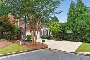 2093 Wrights Mill Cir NE, Atlanta, GA 30324 - Photo 2