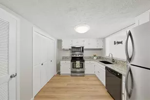7750 Roswell Rd, Sandy Springs, GA 30350 - Photo 8