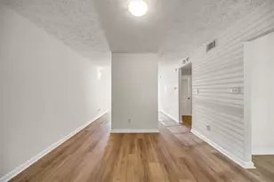 7750 Roswell Rd, Sandy Springs, GA 30350 - Photo 8