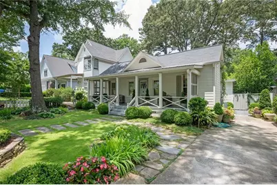 1657 Laurel Avenue NW, Atlanta, GA 30318 - Photo 2