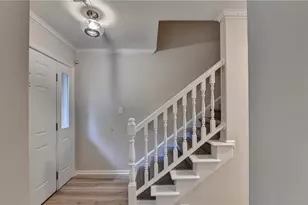 6110 Windsor Trace Dr, Peachtree Corners, GA 30092 - Photo 4