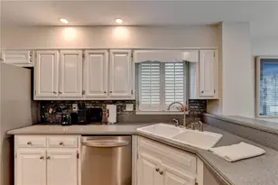 6110 Windsor Trace Dr, Peachtree Corners, GA 30092 - Photo 10