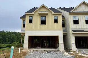 2927 Crystal Spgs Pt, Gainesville, GA 30507 - Photo 1