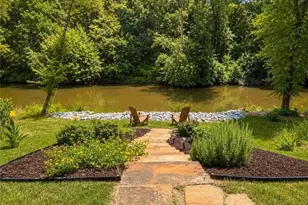 105 Chase Ln, Forsyth, GA 31029 - Photo 2