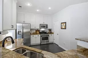 2554 Longcourt Circle SE, Atlanta, GA 30339 - Photo 8