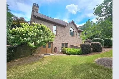 930 Chateau Forest Road, Hoschton, GA 30548 - Photo 6
