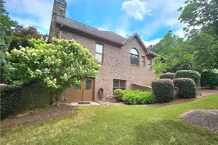 930 Chateau Forest Rd, Hoschton, GA 30548 - Photo 6