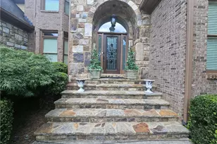 930 Chateau Forest Rd, Hoschton, GA 30548 - Photo 4