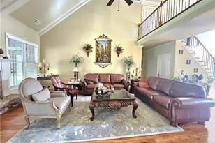 930 Chateau Forest Rd, Hoschton, GA 30548 - Photo 14