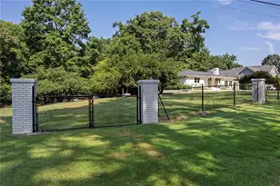 401 Cottonwood Dr, Woodstock, GA 30189 - Photo 42