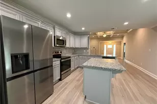 231 Creek Ridge Dr, Warner Robins, GA 31088 - Photo 2