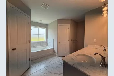 231 Creek Ridge Drive, Warner Robins, GA 31088 - Photo 12