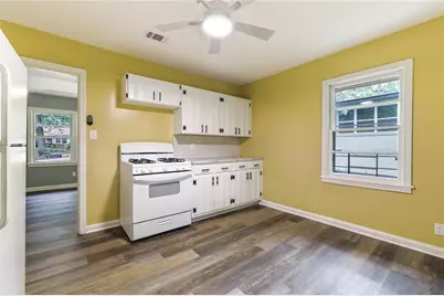 2288 Polar Rock Avenue SW, Atlanta, GA 30315 - Photo 8