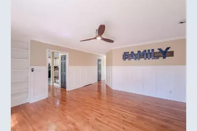 2092 Plantation Road, Lawrenceville, GA 30044 - Photo 8
