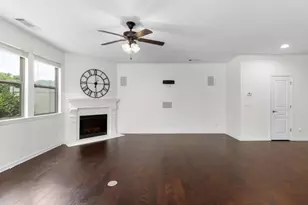 1575 Trailview Way NE, Atlanta, GA 30329 - Photo 2