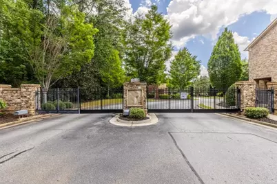 1575 Trailview Way NE, Atlanta, GA 30329 - Photo 38