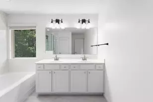 1575 Trailview Way NE, Atlanta, GA 30329 - Photo 24