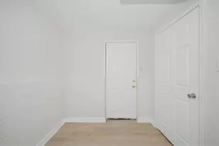 2116 Scarbrough Rd, Stone Mountain, GA 30088 - Photo 16