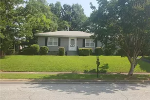 635 Burbank Circle SE, Smyrna, GA 30080 - Photo 1