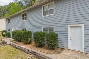 5956 Stonewall Dr, Union City, GA 30291 - Photo 2