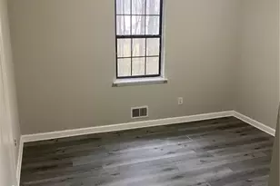 5956 Stonewall Dr, Union City, GA 30291 - Photo 10