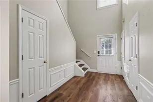 6195 Pattingham Dr, Roswell, GA 30075 - Photo 4