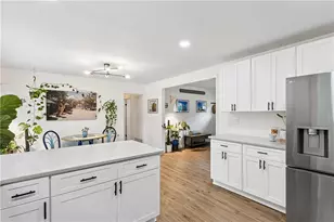 412 Derbyshire Dr, Stone Mountain, GA 30088 - Photo 6