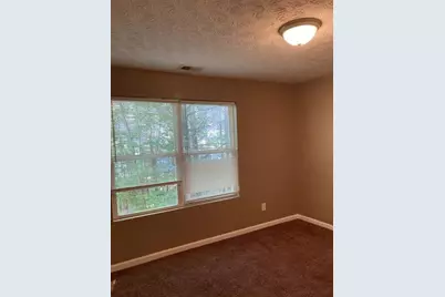7201 Fairington Ridge Circle, Lithonia, GA 30038 - Photo 8