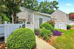 2692 Meadowlawn Dr SE, Marietta, GA 30067 - Photo 2