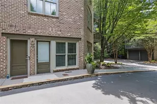 120 Green Oak Dr, Roswell, GA 30075 - Photo 2
