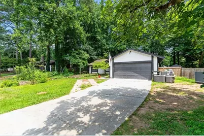 3121 Rio Montana Drive, Marietta, GA 30066 - Photo 2