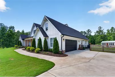 1033 McLeod Estates Drive, Monroe, GA 30655 - Photo 4