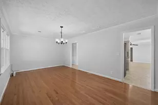 3245 Village Glen Trail S, Snellville, GA 30039 - Photo 22