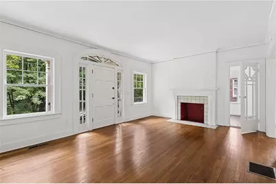 746 Brookridge Drive NE, Atlanta, GA 30306 - Photo 2