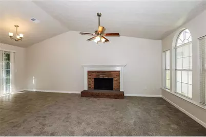 1361 Wrens Court, Jonesboro, GA 30238 - Photo 4