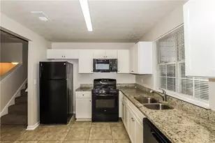 1361 Wrens Ct, Jonesboro, GA 30238 - Photo 6