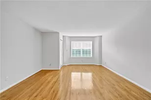 4106 Chastain Park Ct, Atlanta, GA 30342 - Photo 4