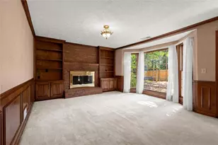 3650 Stonehenge Way NE, Marietta, GA 30066 - Photo 14