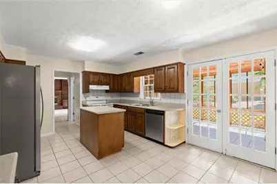 3650 Stonehenge Way NE, Marietta, GA 30066 - Photo 18
