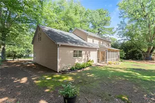 3650 Stonehenge Way NE, Marietta, GA 30066 - Photo 38
