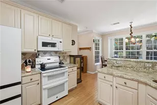 5555 Saddle Tree Ct, Buford, GA 30518 - Photo 14
