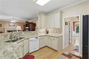 5555 Saddle Tree Ct, Buford, GA 30518 - Photo 12