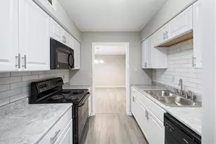 3028 Parc Lorraine, Lithonia, GA 30058 - Photo 14