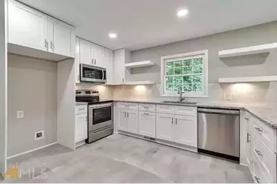 599 Holly Drive, Gainesville, GA 30501 - Photo 10