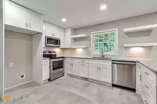 599 Holly Dr, Gainesville, GA 30501 - Photo 10